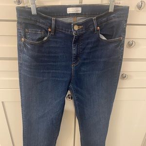 Women’s jeans size 12/31 Loft brand modern skinny fit